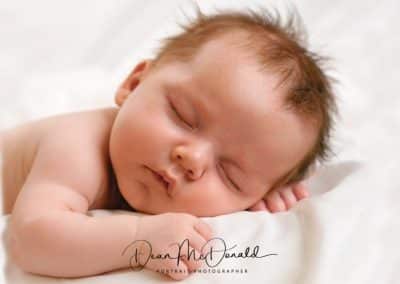 What a beautiful newborn face